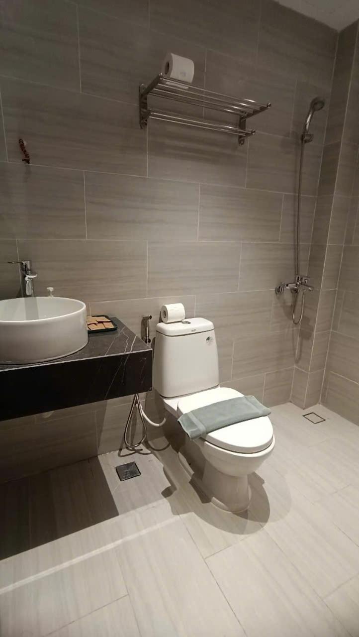 Khách sạn Grand Artemis *